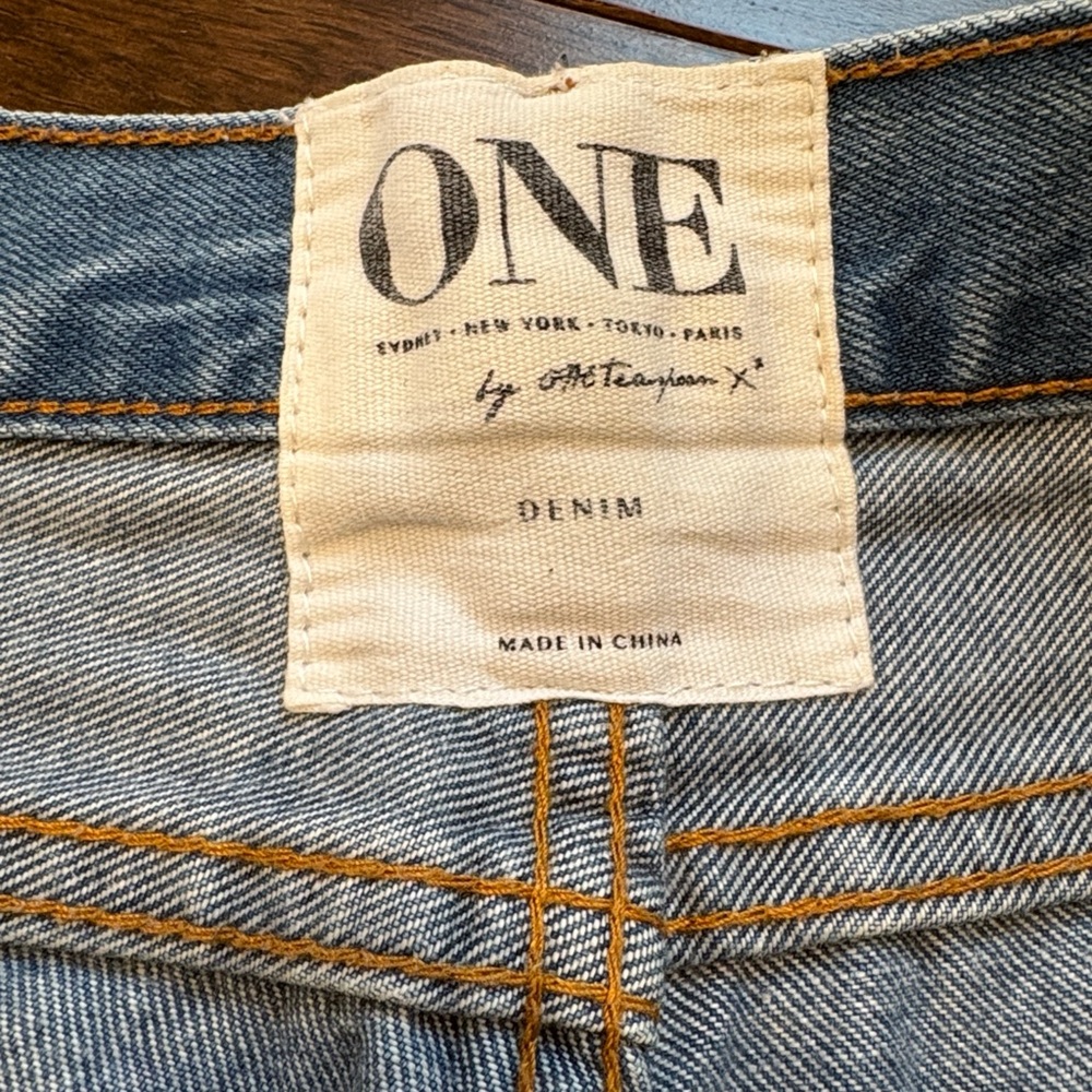 One Teaspoon Rollers Shorts Cut Offs Women's 28 Button Fly Distressed Light Wash - Picture 7 of 10